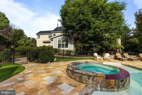Exterior - 825 Oak Tree Rd, Kennett Square, PA 19348 photo 18 of 35