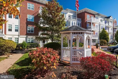 233 Gilpin Dr, West Chester, PA 19382