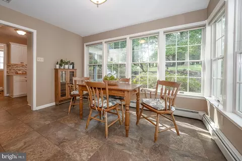 Dining - 127 Kynlyn Rd, Wayne, PA 19087 photo 3 of 4