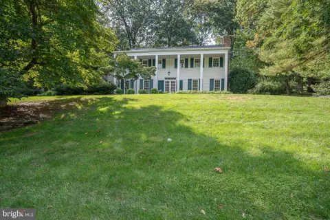 Exterior - 127 Kynlyn Rd, Wayne, PA 19087 photo 9 of 9