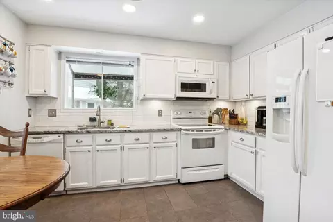Kitchen - 41 E Jonathan Ct #41, Kennett Square, PA 19348 photo 2 of 2