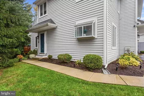 Exterior - 41 E Jonathan Ct #41, Kennett Square, PA 19348 photo 3 of 4