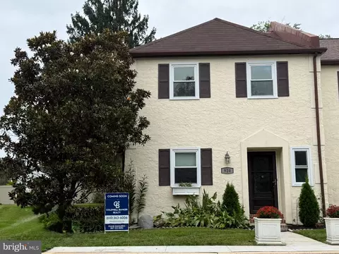 920 Hollyview Ln #20, West Chester, PA 19380