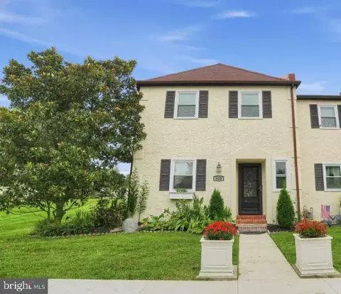 920 Hollyview Ln #20, West Chester, PA 19380