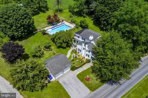 481 Brandamore Rd, Honey Brook, PA 19344