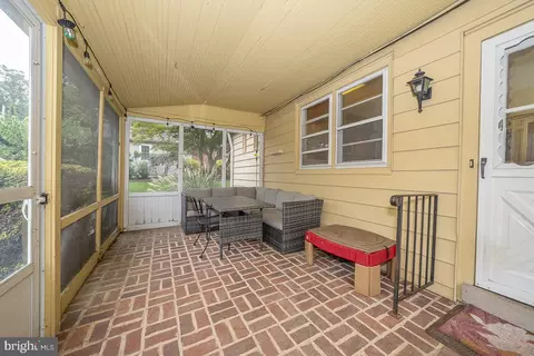 Exterior - 415 School Ln, Wayne, PA 19087 photo 7 of 7