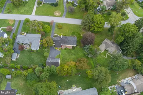 View/Area - 415 School Ln, Wayne, PA 19087 photo 2 of 2