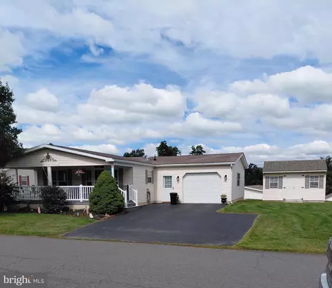 535 Conestoga Dr, Coatesville, PA 19320