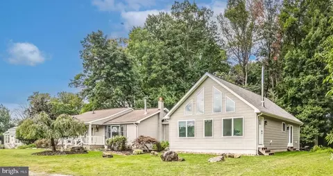 251 Hibernia Rd, Coatesville, PA 19320
