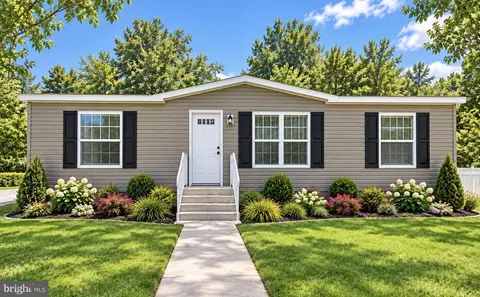905 Baldwin Dr, West Chester, PA 19380