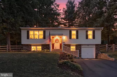 1024 Oak St, Coatesville, PA 19320