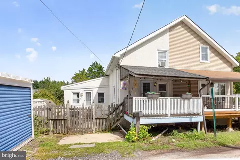 1003 Livingston Ave, Phoenixville, PA 19460