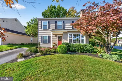 1300 Decatur Ct, Downingtown, PA 19335