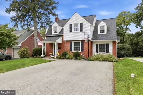 32 Moreland Rd, Paoli, PA 19301