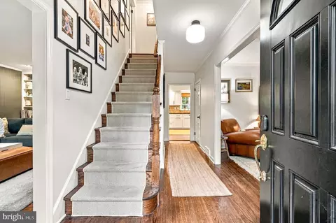 Entry Way - 393 Colket Ln, Wayne, PA 19087 photo 3 of 5