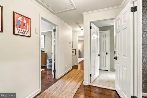 Entry Way - 393 Colket Ln, Wayne, PA 19087 photo 4 of 5