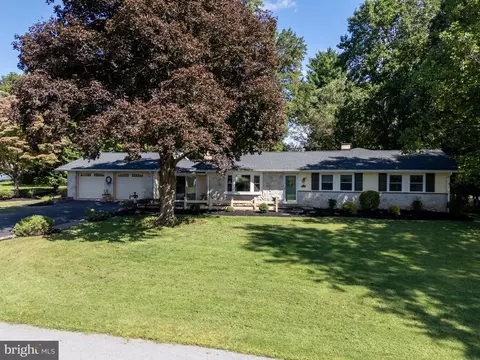 505 Darlington Dr, West Chester, PA 19382