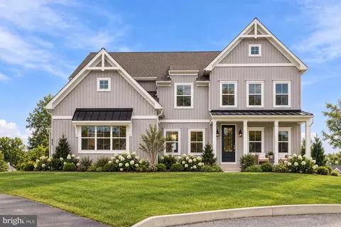 925 Marina Ct, West Chester, PA 19382