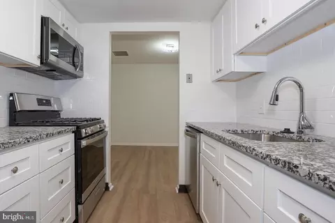 Kitchen - 71 Drummers Ln, Wayne, PA 19087 photo 2 of 4