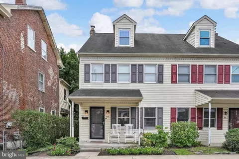 64 Pennsylvania Ave, Phoenixville, PA 19460