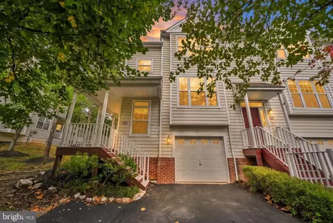 109 Stratford Ct, Malvern, PA 19355