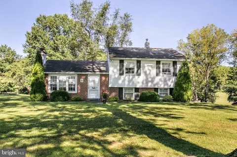 68 Saylors Mill Rd, Pottstown, PA 19465