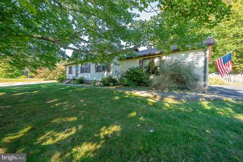 121 S Sandy Hill Rd, Coatesville, PA 19320