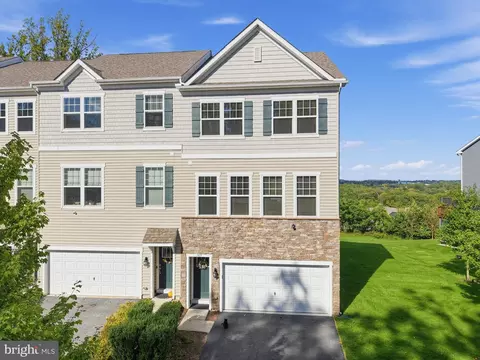 365 Dawson Pl, Downingtown, PA 19335