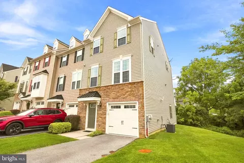 130 Cricket Dr, Malvern, PA 19355