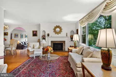 Living - 59 Lakeside Ave, Devon, PA 19333 photo 1 of 3