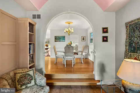 Entry Way - 59 Lakeside Ave, Devon, PA 19333 photo 2 of 3
