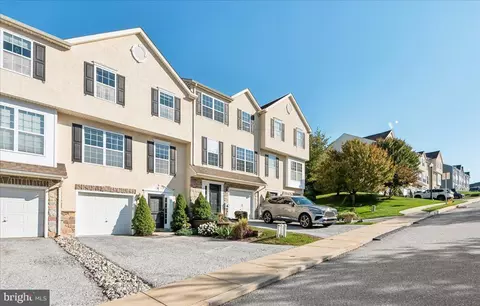 179 Lukens Mill Dr #11, Coatesville, PA 19320