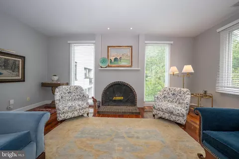 Living - 17 Gevrey #17, Devon, PA 19333 photo 1 of 2