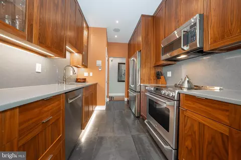 Kitchen - 17 Gevrey #17, Devon, PA 19333 photo 2 of 3