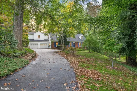 Exterior - 770 Hedges Ln, Wayne, PA 19087 photo 2 of 10