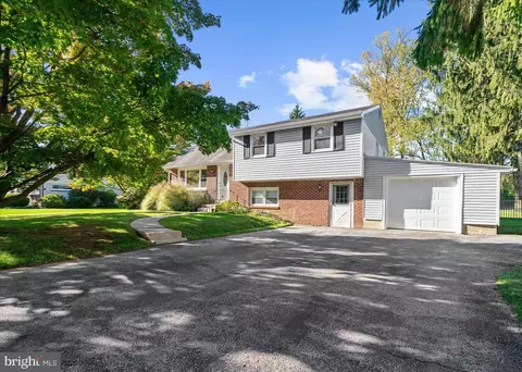 310 Westbrook Dr, West Chester, PA 19382