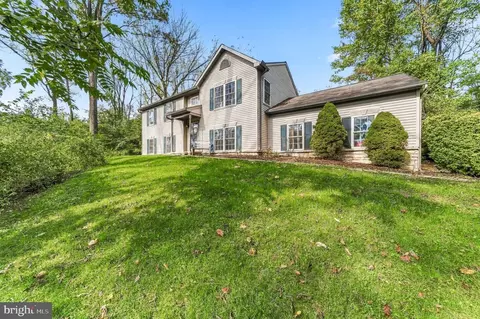 255 E Mattson Hollow Rd, Coatesville, PA 19320