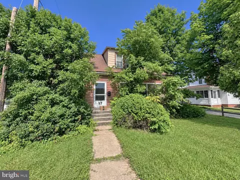 17 Whiteland Ave, Downingtown, PA 19335