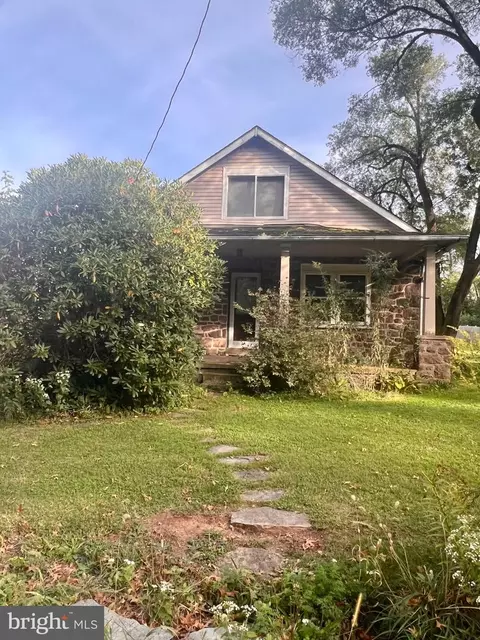 1354 S Hanover St, Pottstown, PA 19465