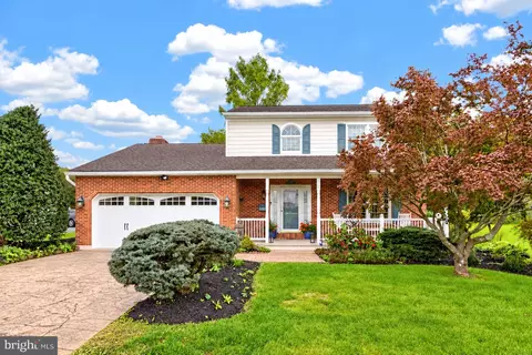 110 Lloyd Ave, Downingtown, PA 19335