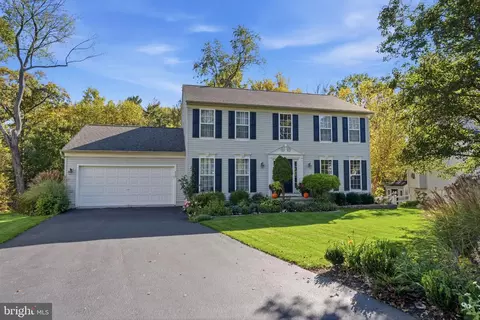 422 Winding Stream Rd, Spring City, PA 19475