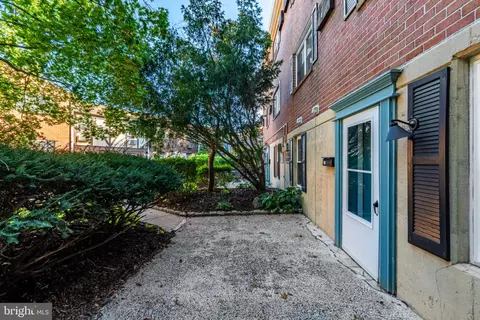 207 Walnut Hill Rd #C1, West Chester, PA 19382
