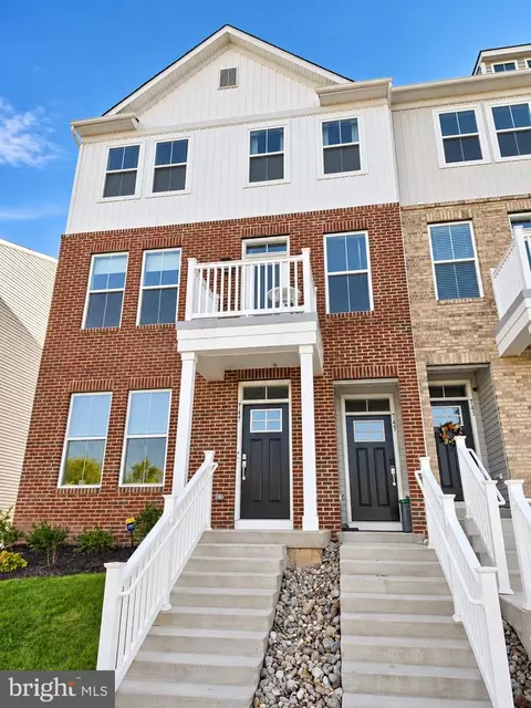745 Platinum Dr, Phoenixville, PA 19460