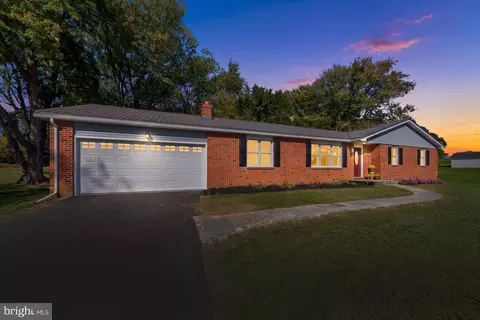 613 Chesterville Rd, Lincoln University, PA 19352
