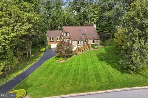 945 Marie Rochelle Dr, West Chester, PA 19382