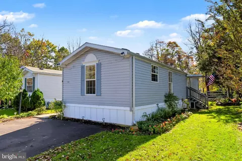 21 Rosewood Ln, Phoenixville, PA 19460