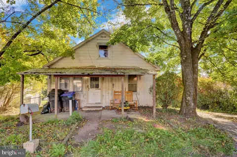 61 Bethel Church Rd, Spring City, PA 19475