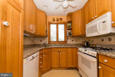 305 Landsende Rd, Devon, PA 19333 photo 11