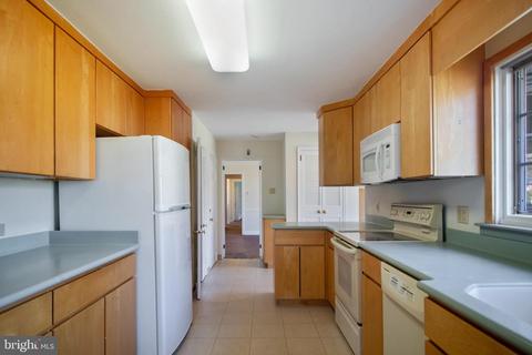 100 Steeplechase Rd, Devon, PA 19333 photo 14