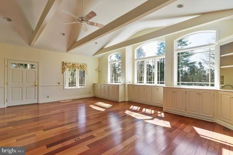 100 Steeplechase Rd, Devon, PA 19333 photo 9